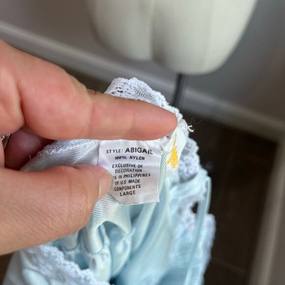 Vintage Light Blue Barbizon Smocked Bodice Danity Full Sweep Night Gown Sz L - Picture 6 of 9